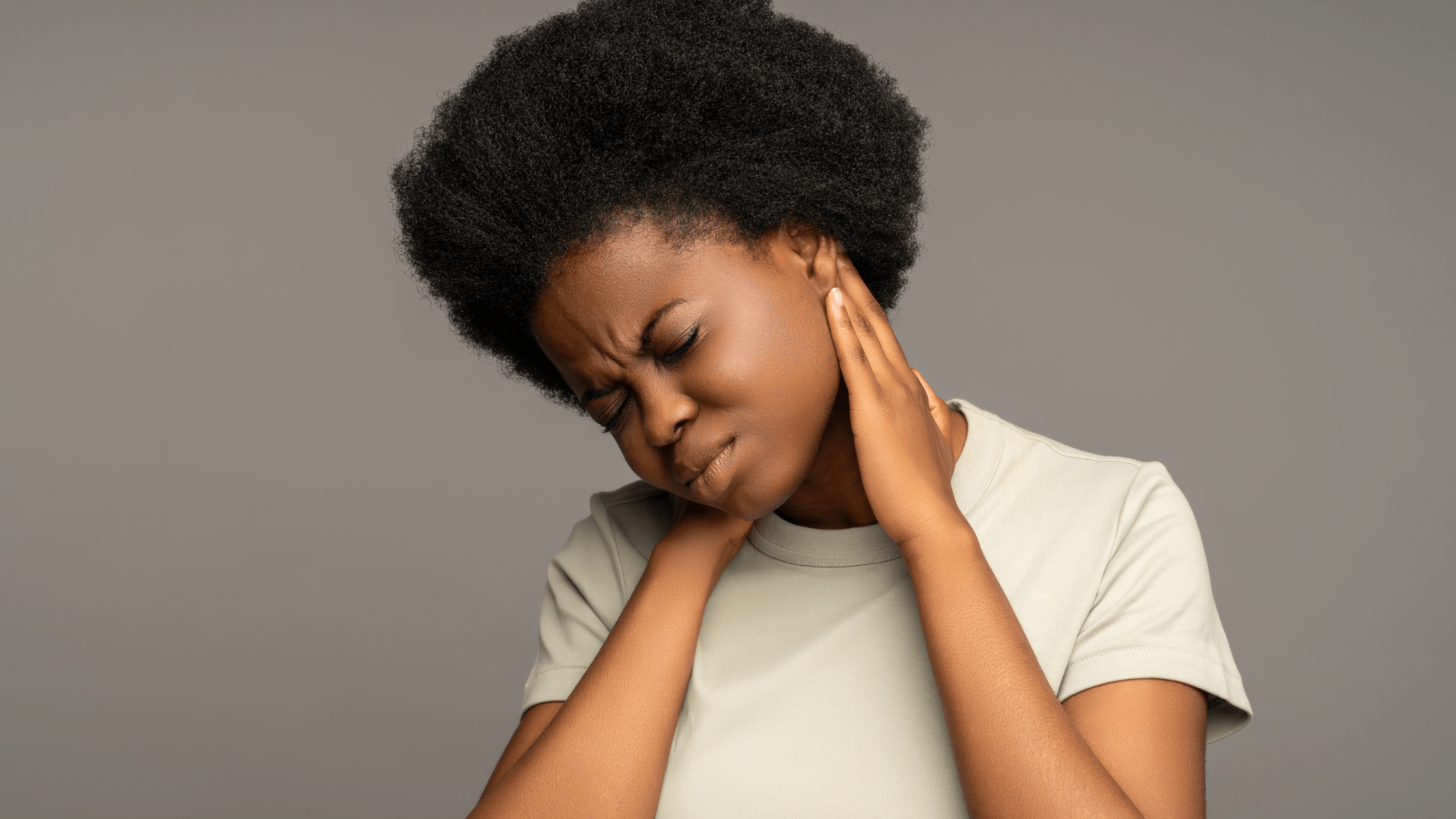 Signs of a compressed nerve, including tingling, burning, and weakness from a pinched spinal nerve or peripheral nerve entrapment, and non-surgical treatment options.